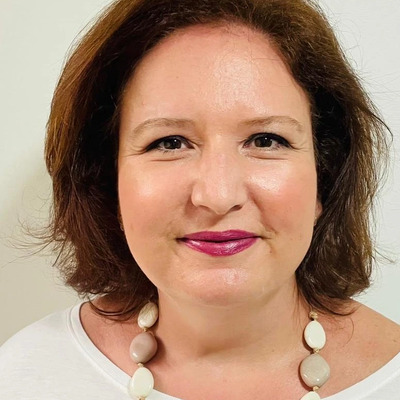 Dra. Mariana Neffa Araújo Lage